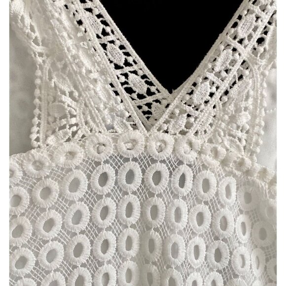 Sugarlips Brette White Crochet Dress, size L - Picture 14 of 15